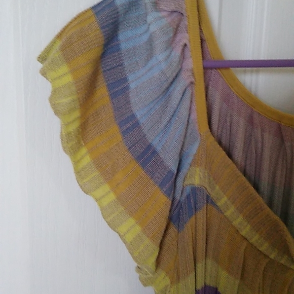 DKNY top - Picture 3 of 4